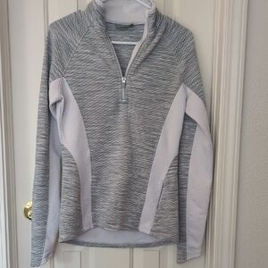 Small Athleta Gray and White Textured Pullover